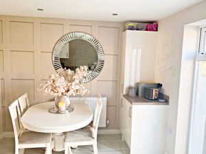 Dining Room- click for photo gallery